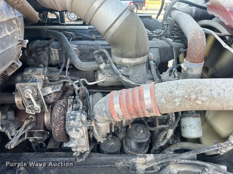 image for item DO6583 2016 Kenworth T680 semi truck