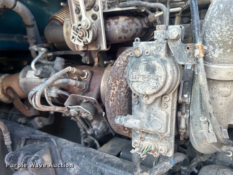 image for item DO6583 2016 Kenworth T680 semi truck