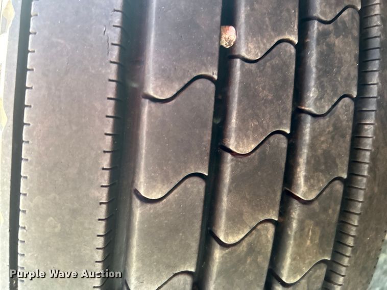 image for item DO6583 2016 Kenworth T680 semi truck