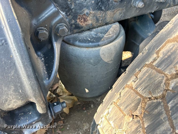 image for item DO6583 2016 Kenworth T680 semi truck