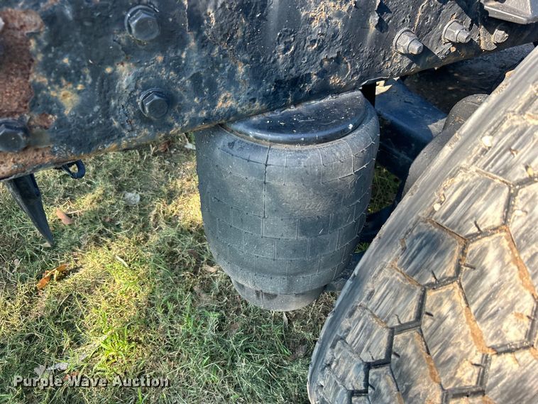 image for item DO6583 2016 Kenworth T680 semi truck