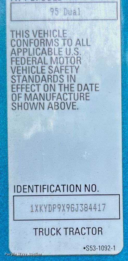 image for item DO6583 2016 Kenworth T680 semi truck