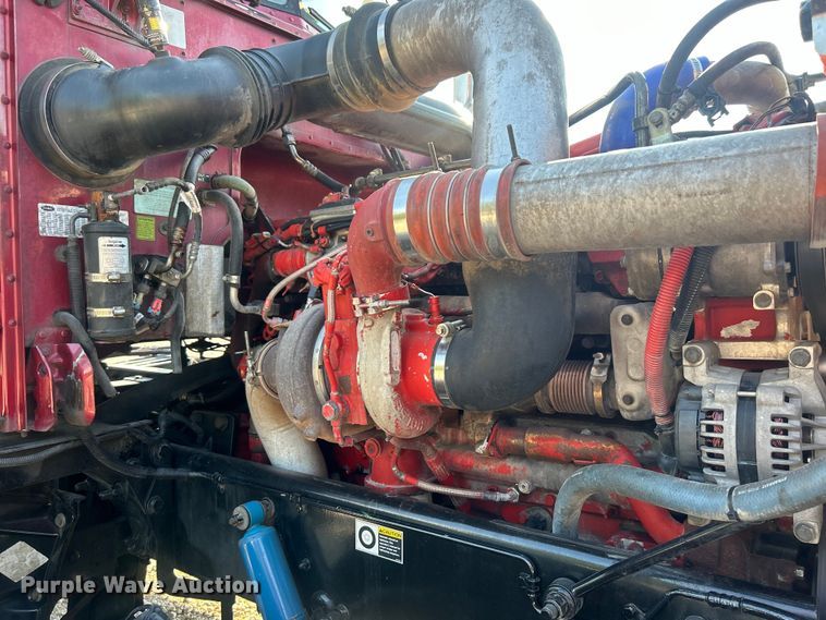 image for item DO6598 2011 Peterbilt  367 truck cab and chassis