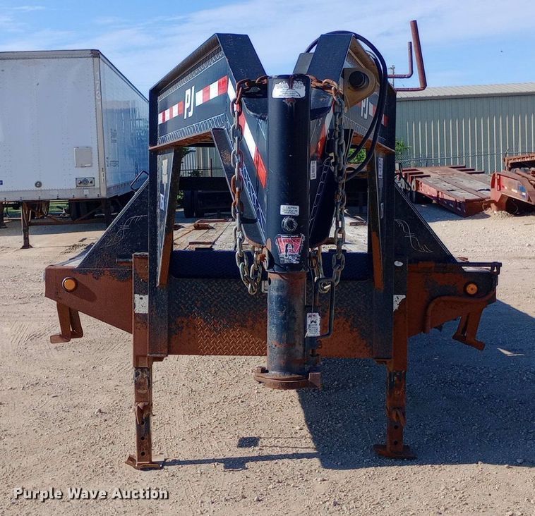 image for item DP1168 2010 PJ equipment trailer