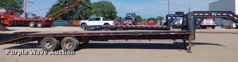 image for item DP1168 2010 PJ equipment trailer