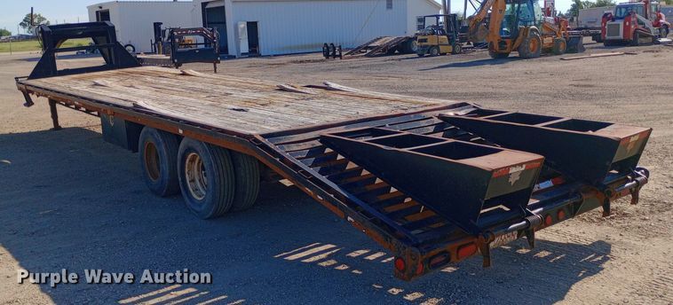 image for item DP1168 2010 PJ equipment trailer