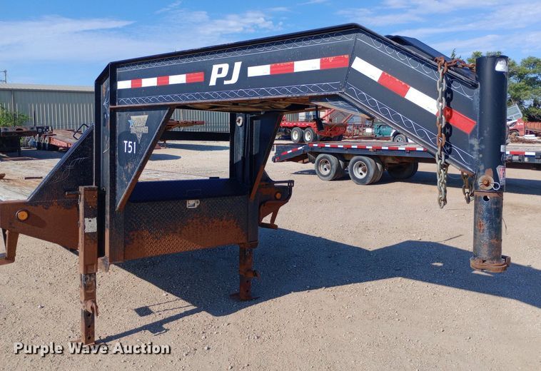 image for item DP1168 2010 PJ equipment trailer