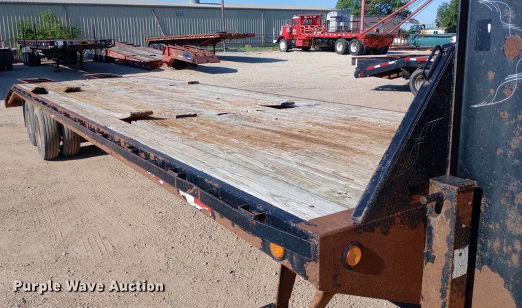 image for item DP1168 2010 PJ equipment trailer