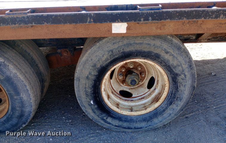 image for item DP1168 2010 PJ equipment trailer