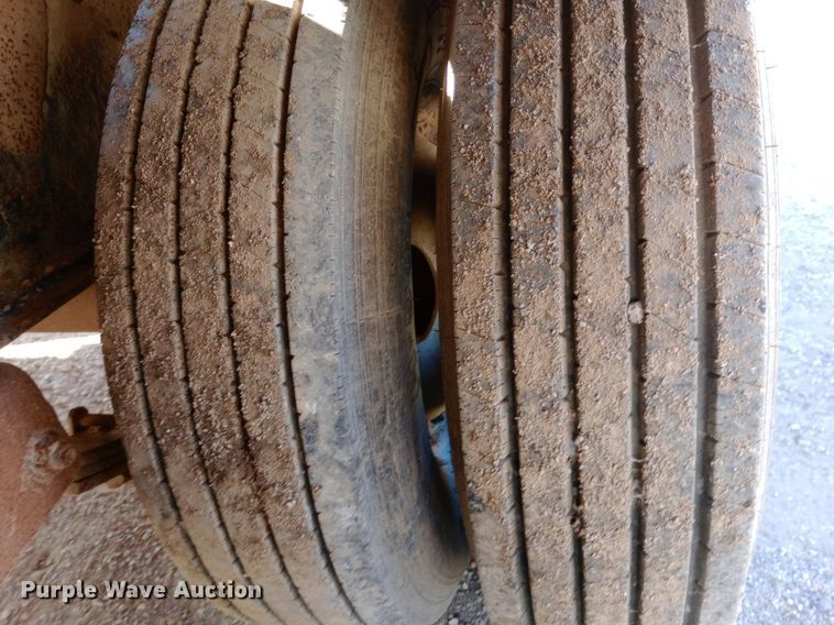 image for item DP1168 2010 PJ equipment trailer