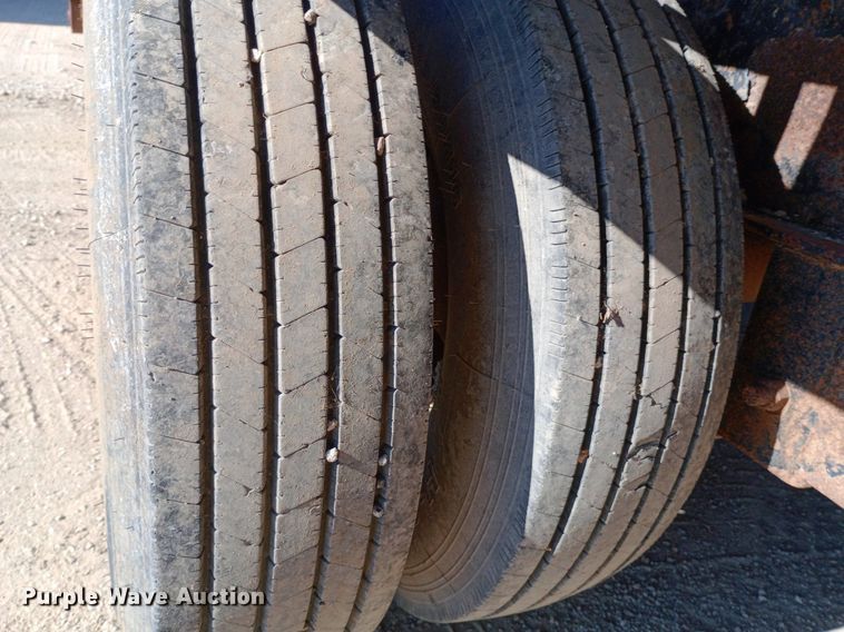 image for item DP1168 2010 PJ equipment trailer