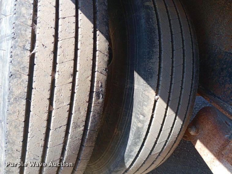 image for item DP1168 2010 PJ equipment trailer