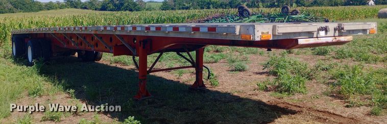 image for item DP1271 1998 Transcraft flatbed trailer