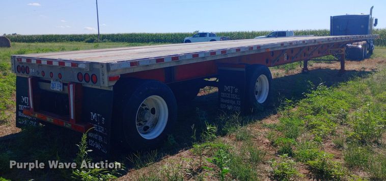 image for item DP1271 1998 Transcraft flatbed trailer