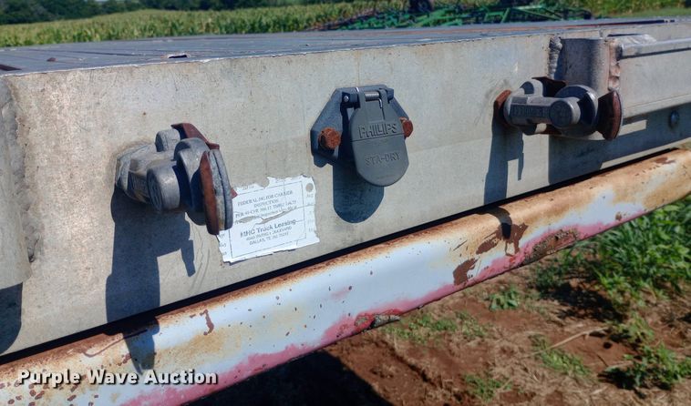 image for item DP1271 1998 Transcraft flatbed trailer