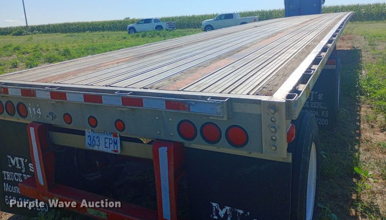 image for item DP1271 1998 Transcraft flatbed trailer