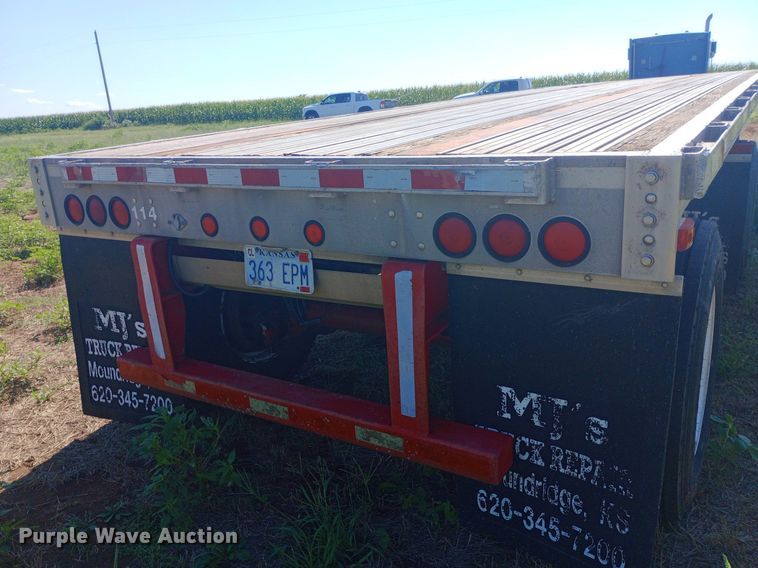 image for item DP1271 1998 Transcraft flatbed trailer