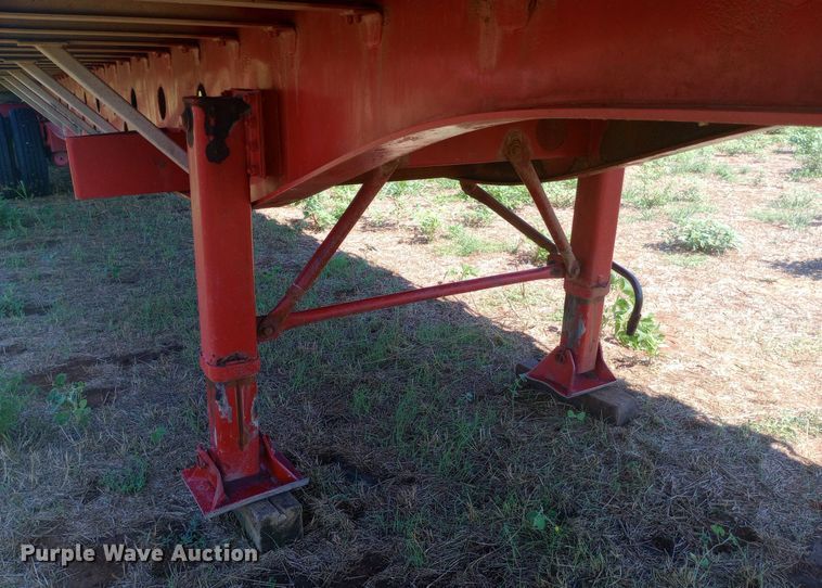 image for item DP1271 1998 Transcraft flatbed trailer