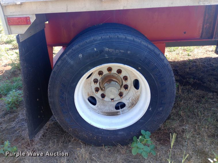 image for item DP1271 1998 Transcraft flatbed trailer