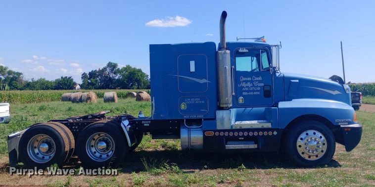 image for item DP1272 1989 Kenworth T660 semi truck