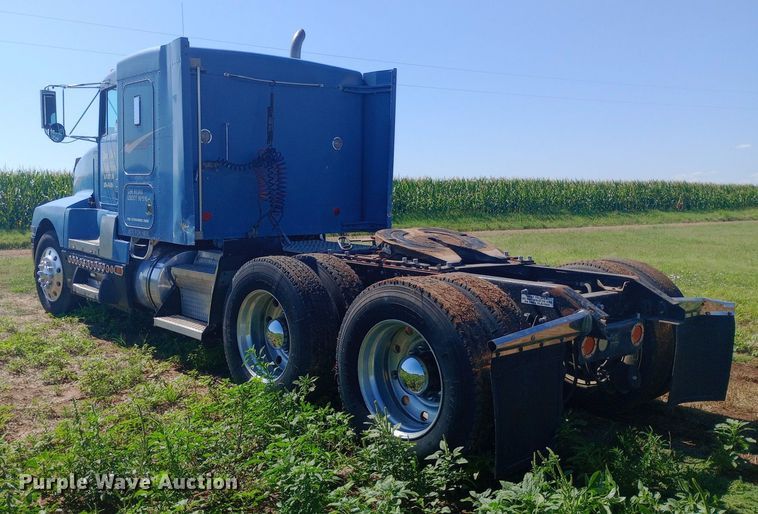 image for item DP1272 1989 Kenworth T660 semi truck