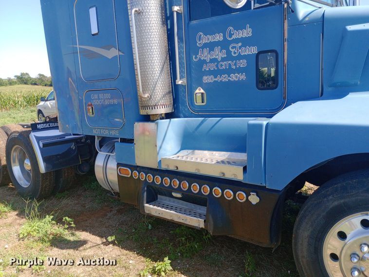 image for item DP1272 1989 Kenworth T660 semi truck