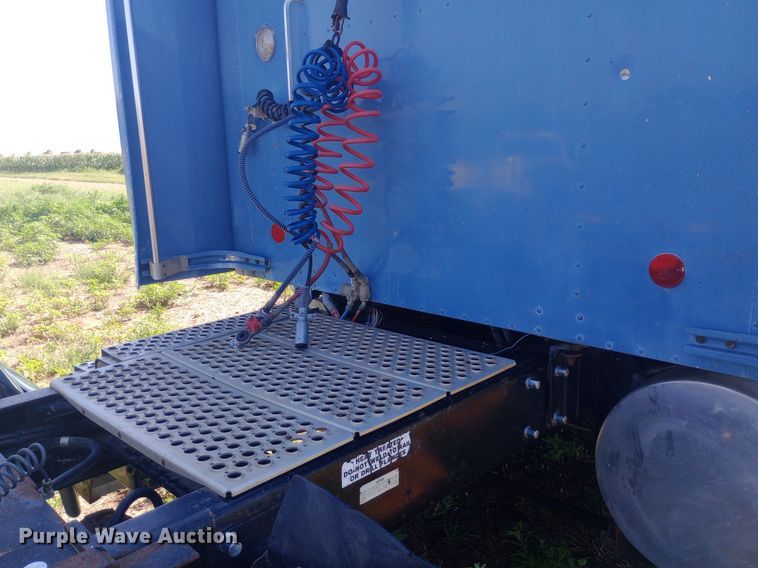 image for item DP1272 1989 Kenworth T660 semi truck