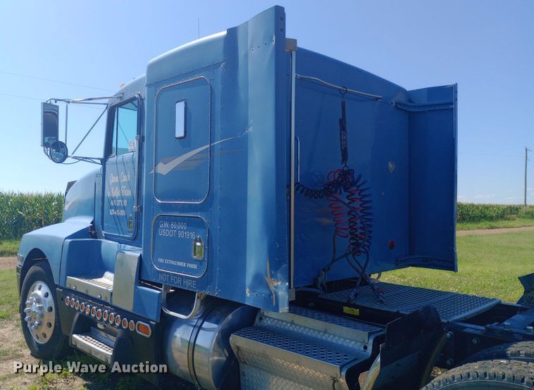 image for item DP1272 1989 Kenworth T660 semi truck