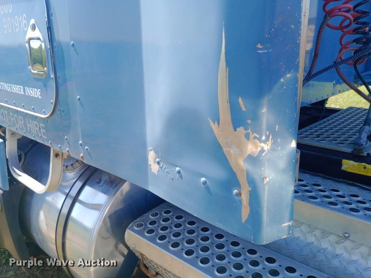 image for item DP1272 1989 Kenworth T660 semi truck