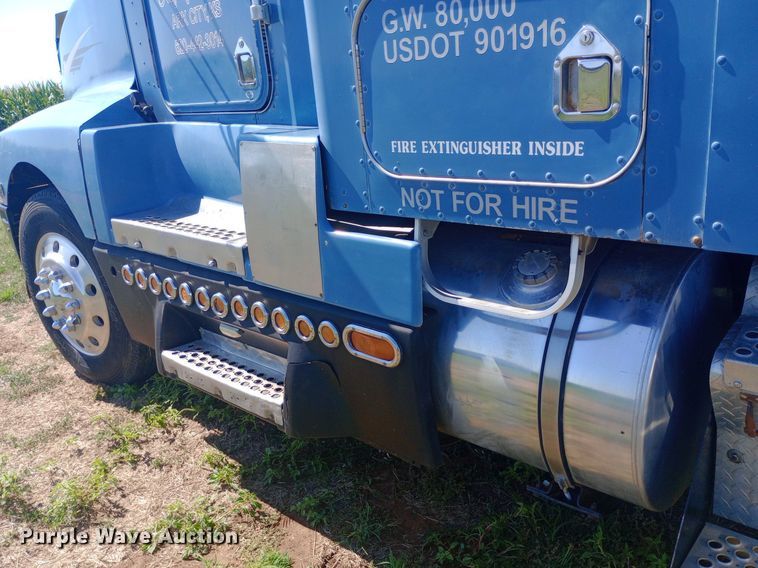 image for item DP1272 1989 Kenworth T660 semi truck