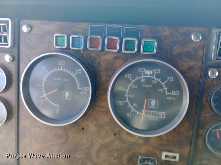 image for item DP1272 1989 Kenworth T660 semi truck