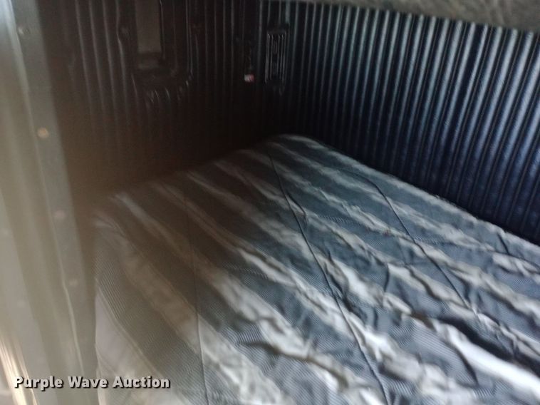 image for item DP1272 1989 Kenworth T660 semi truck