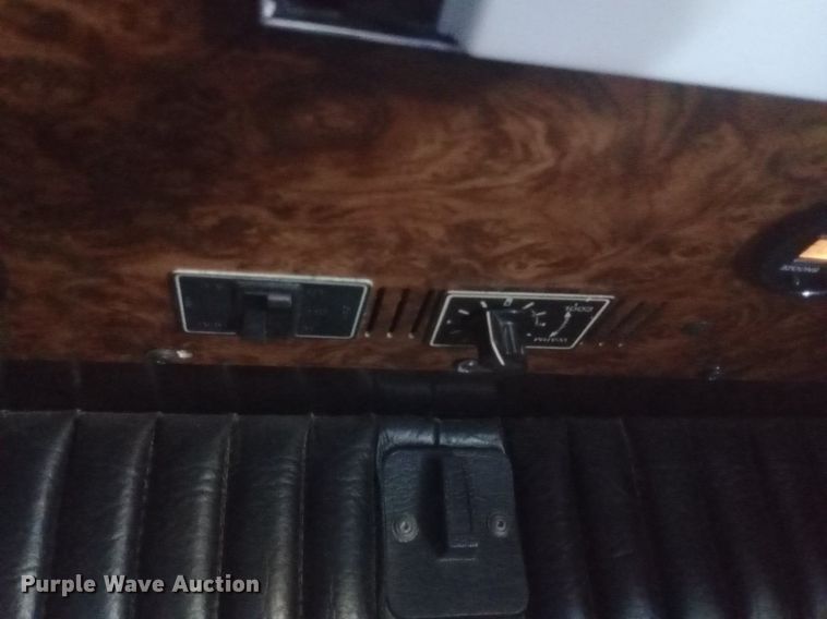 image for item DP1272 1989 Kenworth T660 semi truck