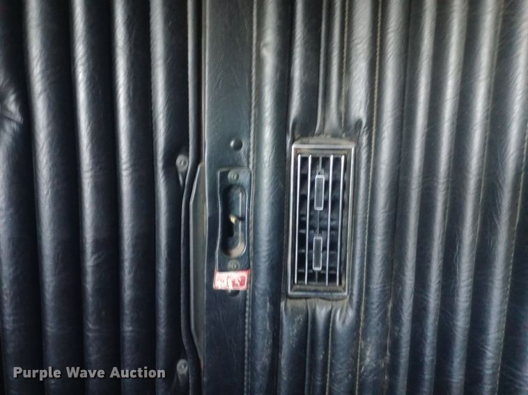 image for item DP1272 1989 Kenworth T660 semi truck