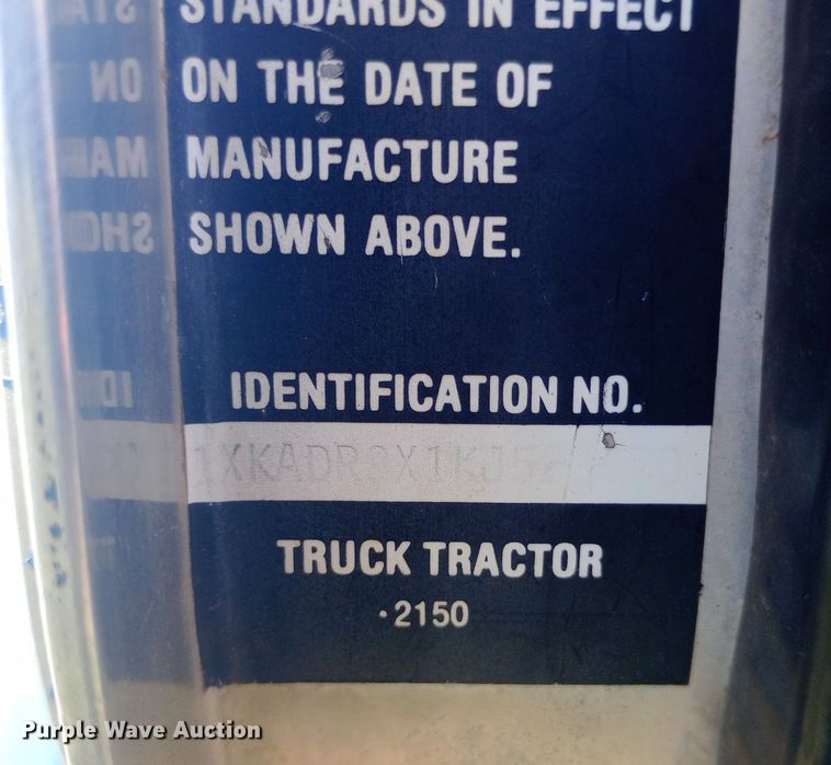 image for item DP1272 1989 Kenworth T660 semi truck