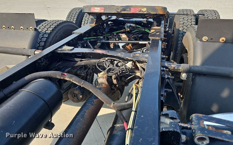 image for item DP6594 2012 Freightliner Cascadia semi truck