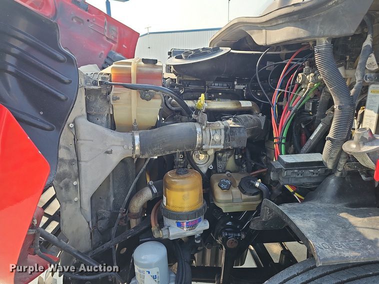 image for item DP6594 2012 Freightliner Cascadia semi truck