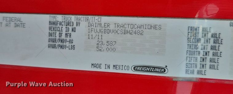 image for item DP6594 2012 Freightliner Cascadia semi truck