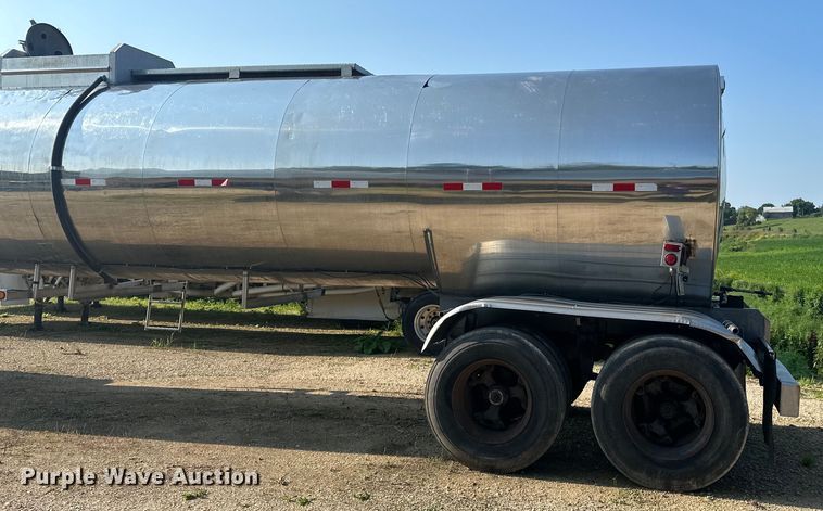 image for item DP8424 1987 Bar-Bel  tank trailer