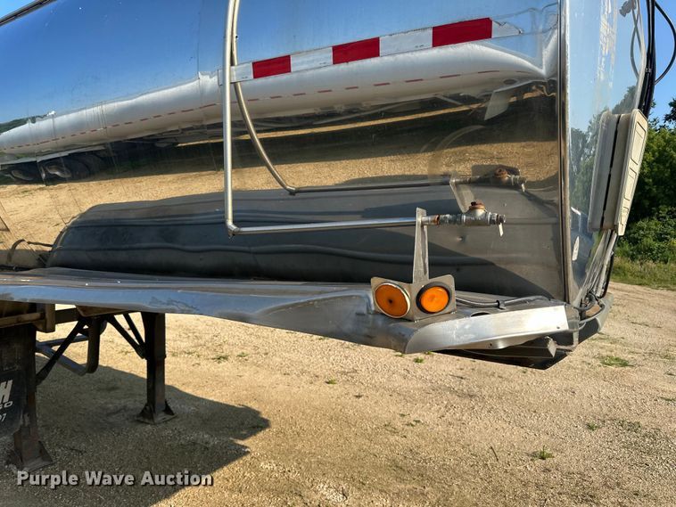 image for item DP8424 1987 Bar-Bel  tank trailer