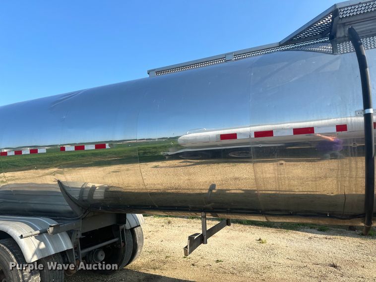 image for item DP8424 1987 Bar-Bel  tank trailer