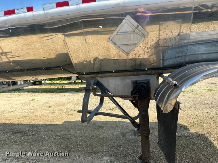 image for item DP8424 1987 Bar-Bel  tank trailer