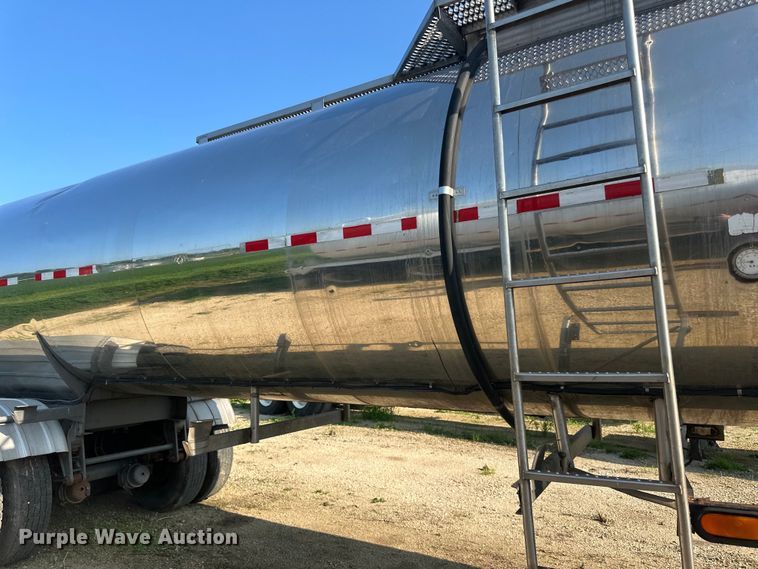 image for item DP8424 1987 Bar-Bel  tank trailer