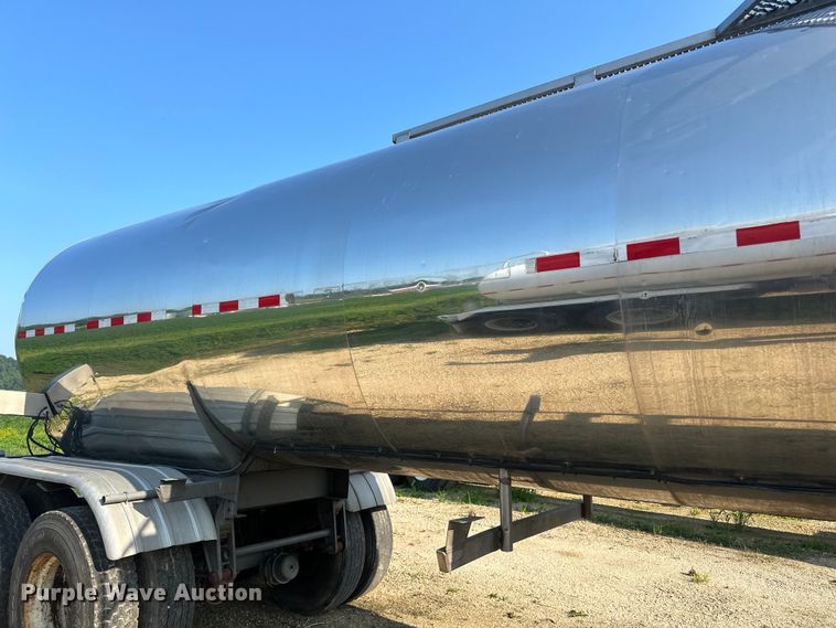 image for item DP8424 1987 Bar-Bel  tank trailer