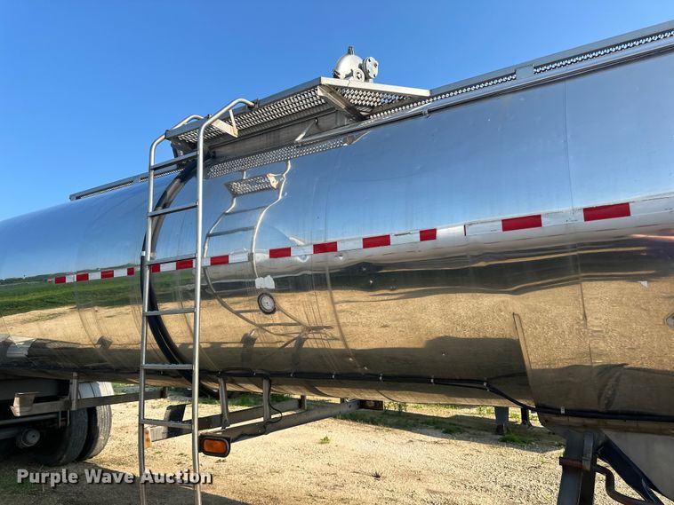 image for item DP8424 1987 Bar-Bel  tank trailer