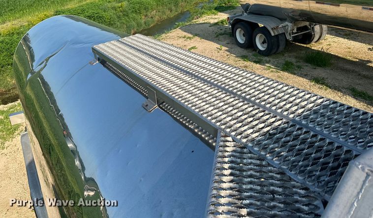 image for item DP8424 1987 Bar-Bel  tank trailer