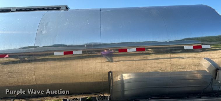 image for item DP8424 1987 Bar-Bel  tank trailer