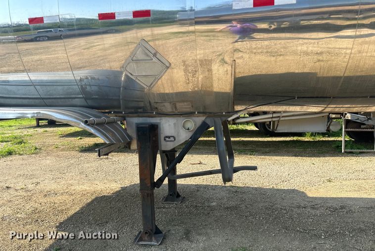 image for item DP8424 1987 Bar-Bel  tank trailer