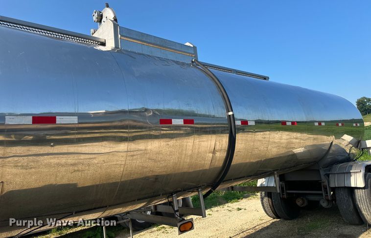 image for item DP8424 1987 Bar-Bel  tank trailer