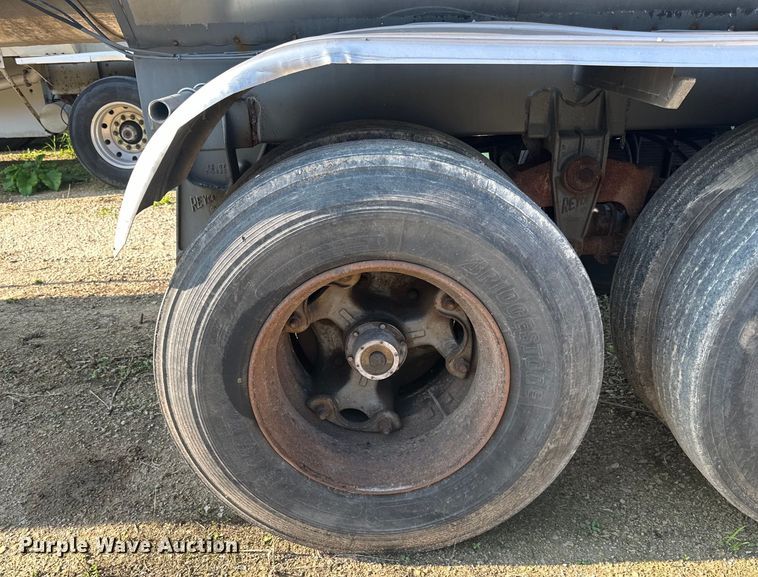 image for item DP8424 1987 Bar-Bel  tank trailer